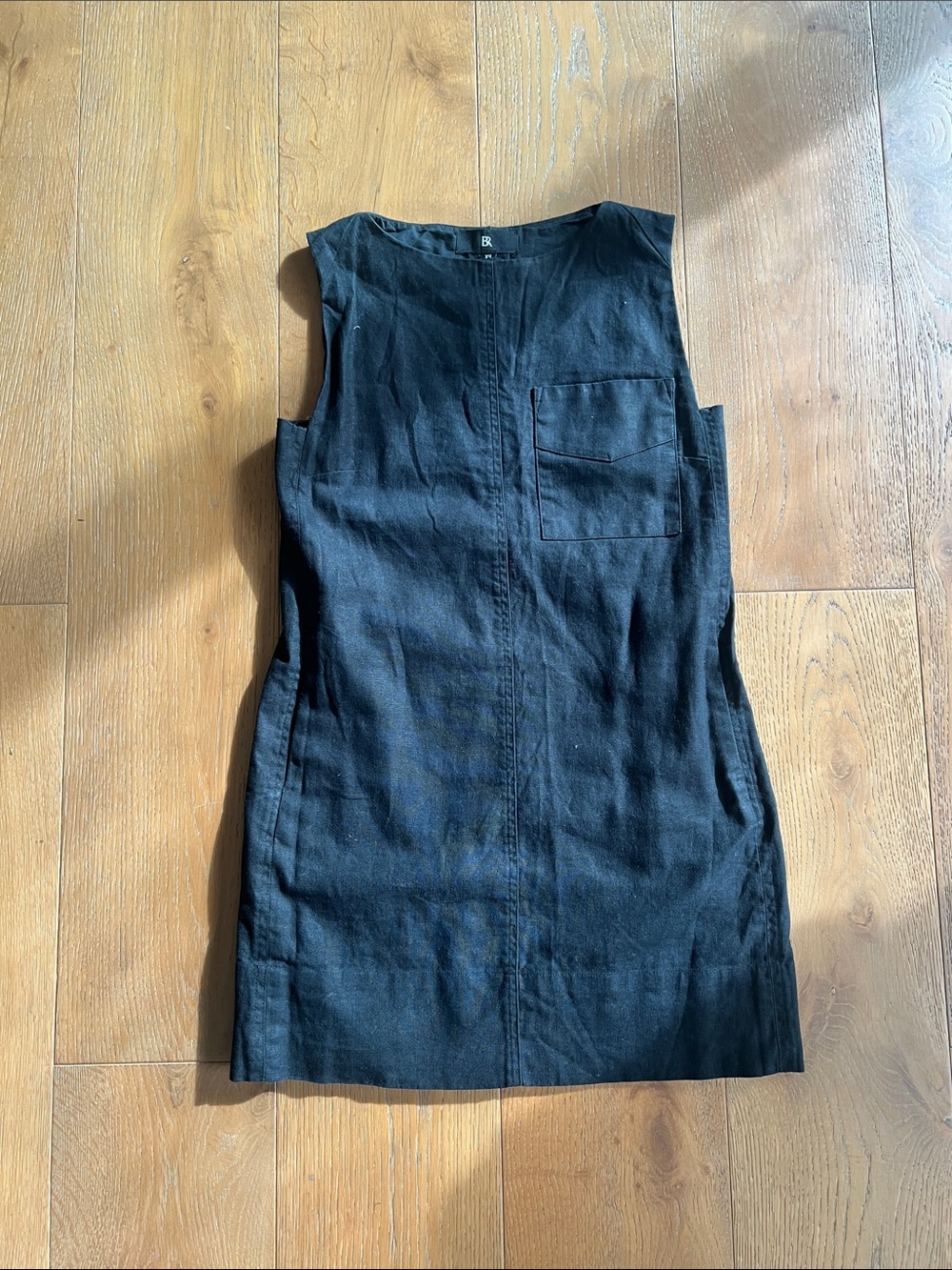 Banana Republic Black Sleeveless Mini Shift Dress with Front Pocket